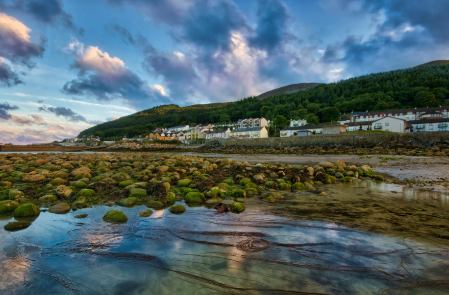A scenic route on a historical tour of Ireland.
