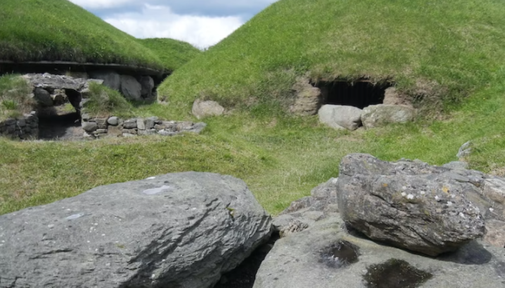 Neolithic site to visit during historical tour of Ireland.