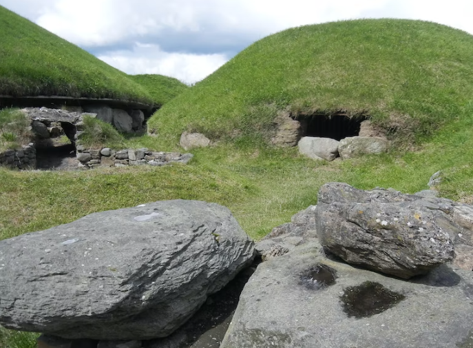 Neolithic site to visit during historical tour of Ireland.