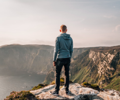 A tourist enjoying Ireland with the Silver Plus Package.