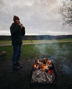A woman on a heritage tour of Ireland.