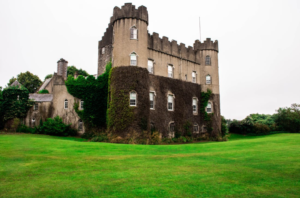 An Irish castle to visit during Irish heritage tours.