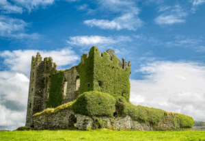A castle to visit during an Irish heritage vacation. 