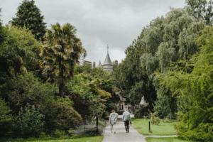 A couple on a tour of Ireland.